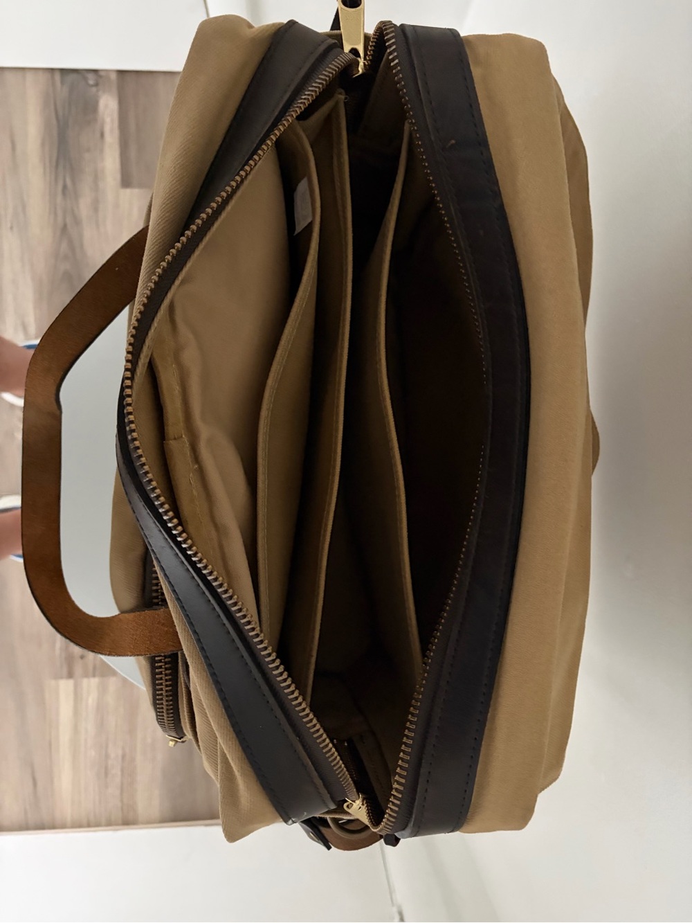 Filson Padded Computer Bag Model 258 Tan - Picture 6 of 8